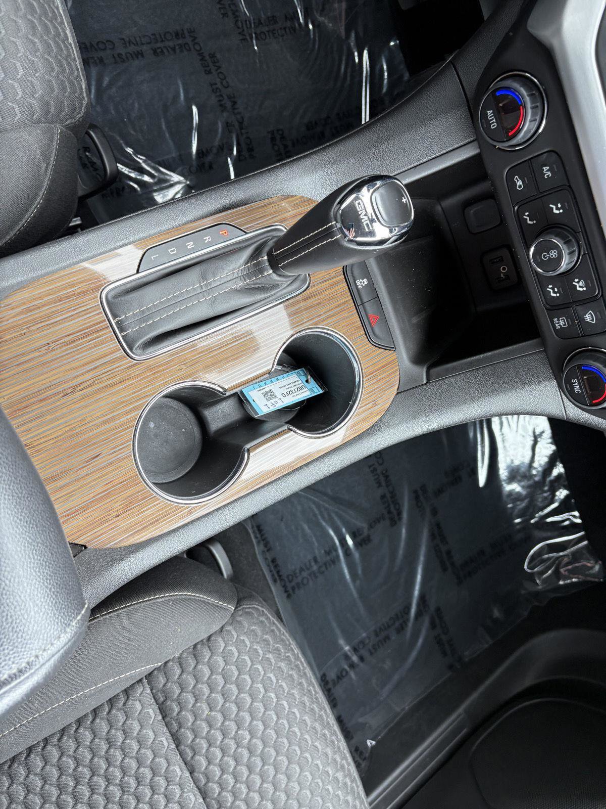 Used 2019 GMC Acadia SLE FWD image 16