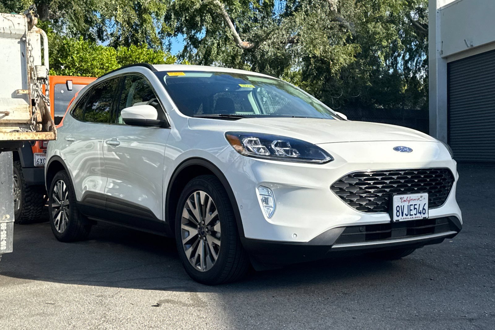 Certified 2021 Ford Escape Titanium AWD/4WD image 2