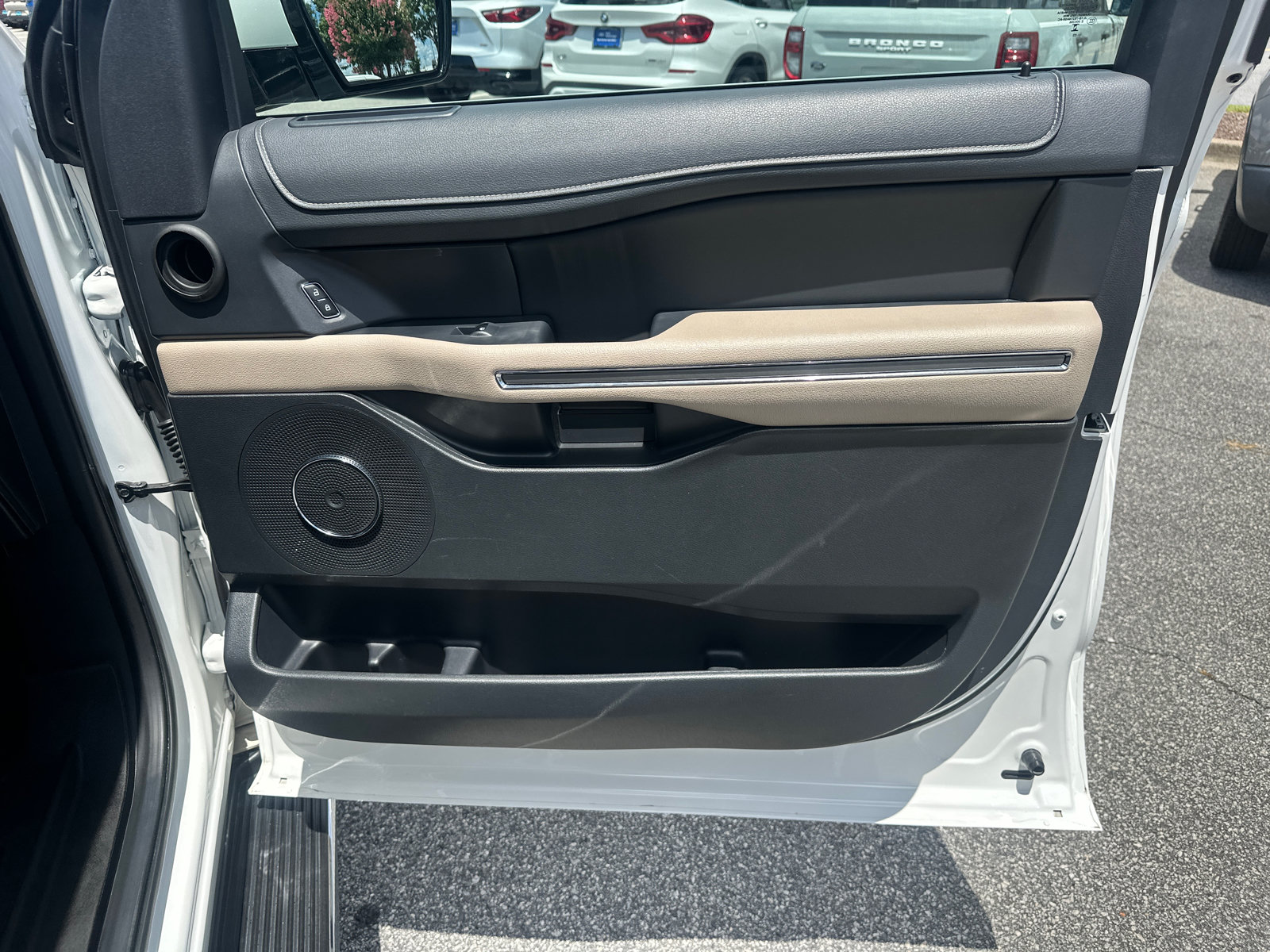 Certified 2023 Ford Expedition Max XLT RWD image 14