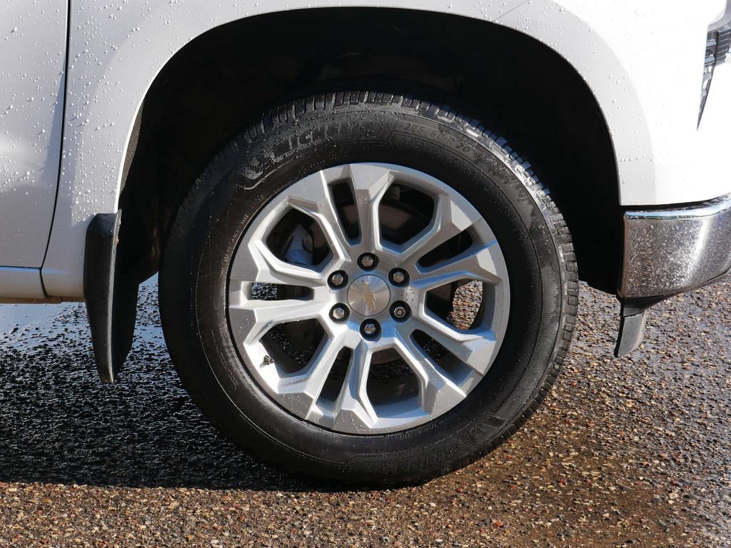 Used 2023 Chevrolet Silverado 1500 LTZ AWD/4WD image 7