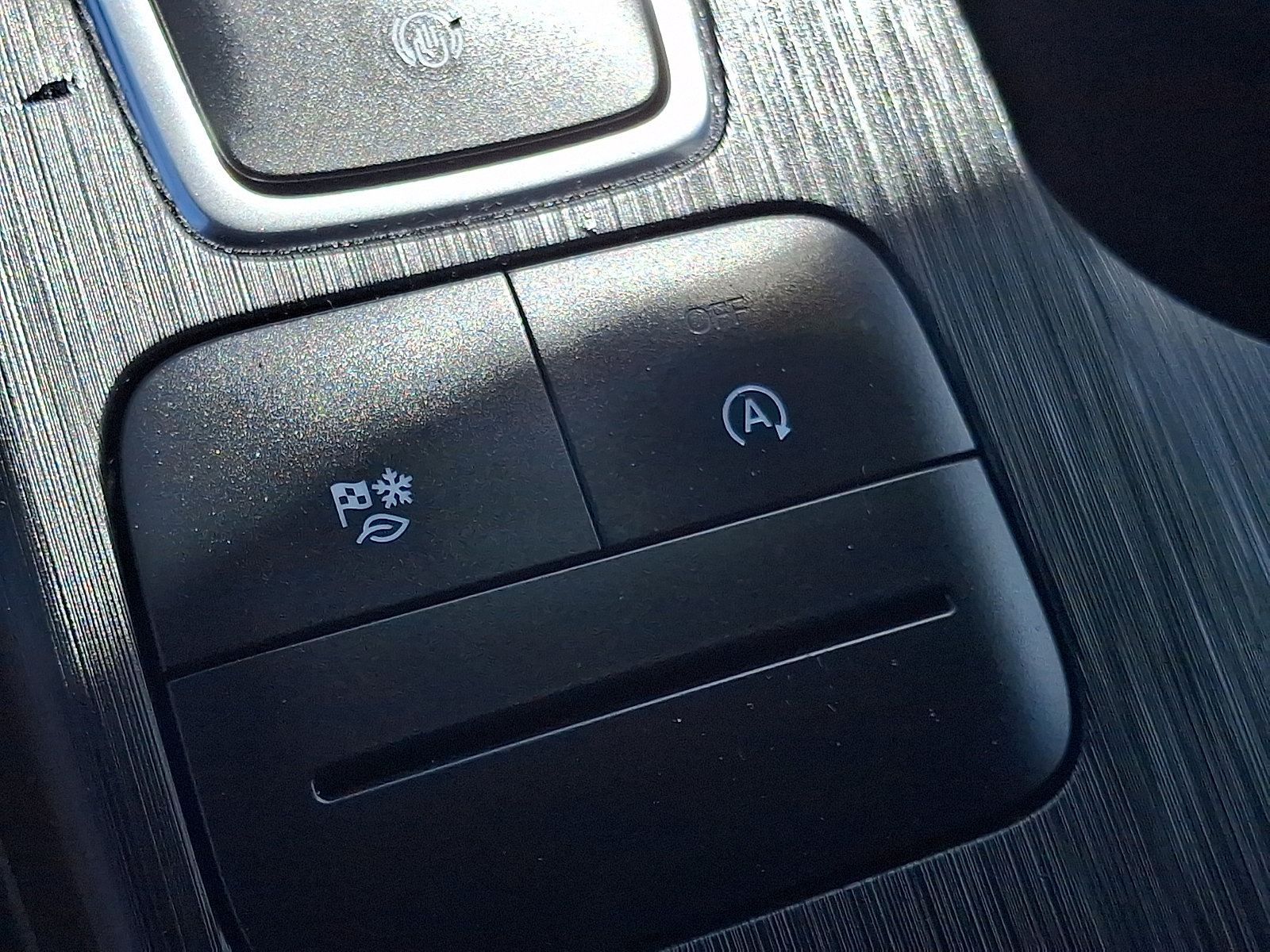 Certified 2021 Ford Escape SE FWD image 23