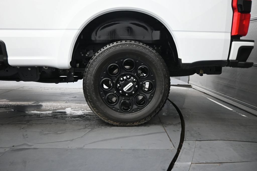 Certified 2024 Ford F250 XLT w/ Black Appearance Package AWD/4WD image 18