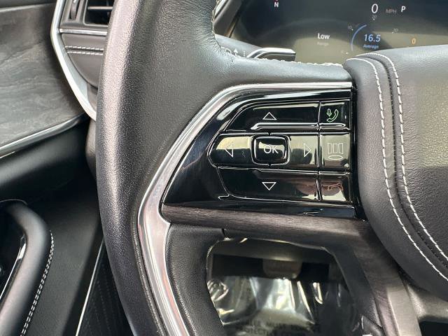 Used 2022 Jeep Grand Cherokee Overland image 20