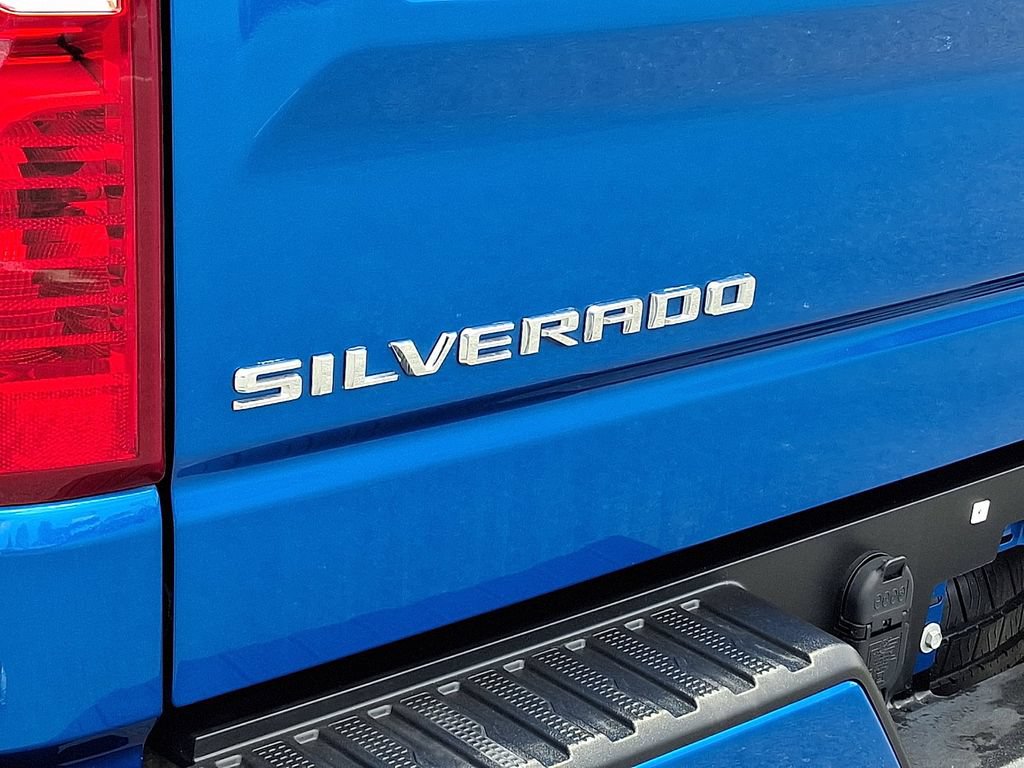 Used 2022 Chevrolet Silverado 1500 Custom AWD/4WD image 31