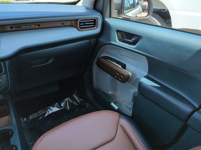 Certified 2023 Ford Maverick Lariat FWD image 17