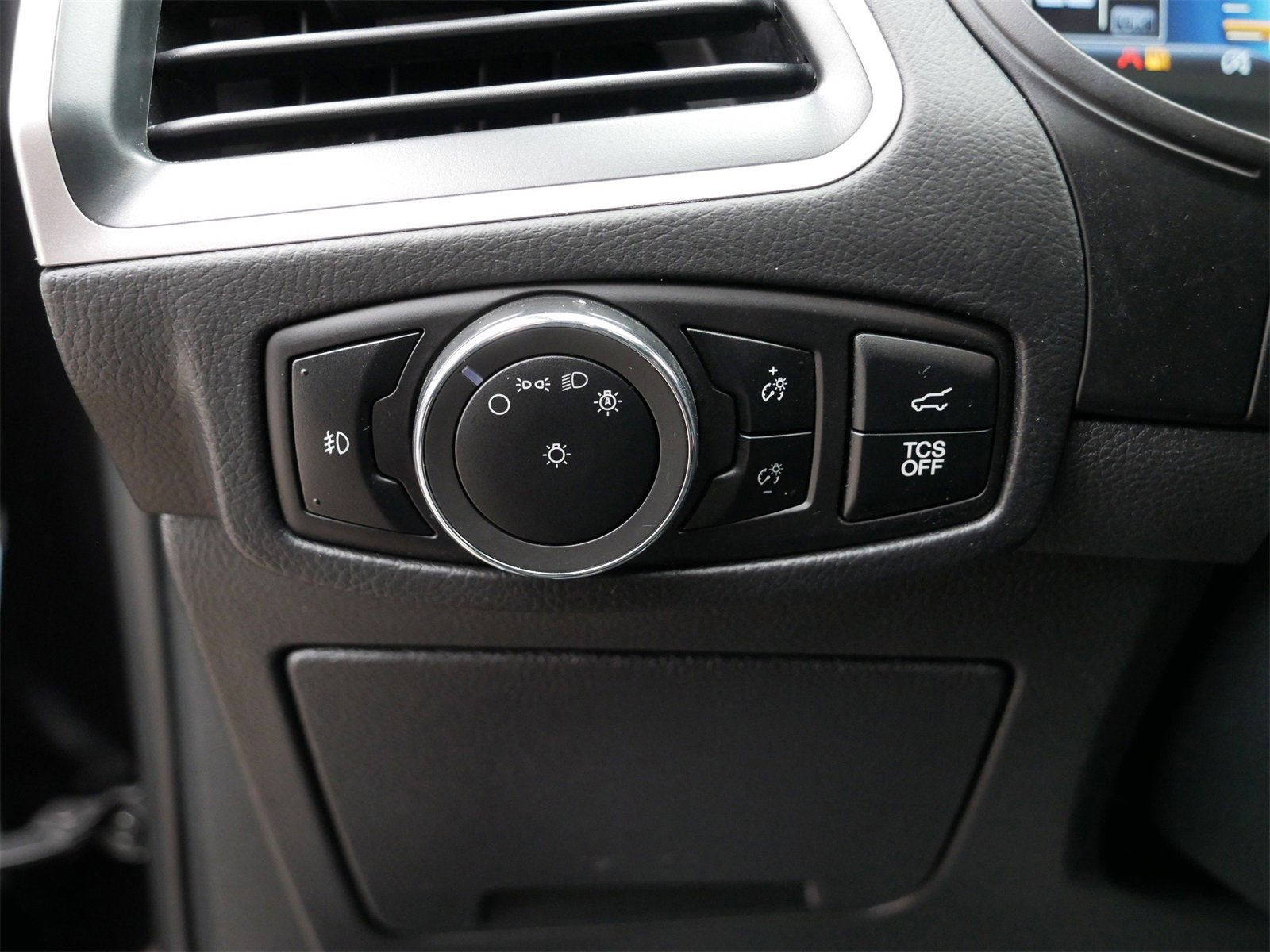 Certified 2024 Ford Edge SEL w/ Convenience Package image 14