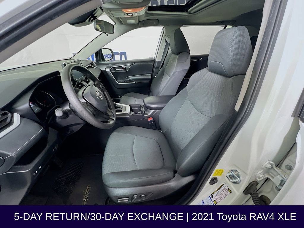 Used 2021 Toyota RAV4 XLE image 12