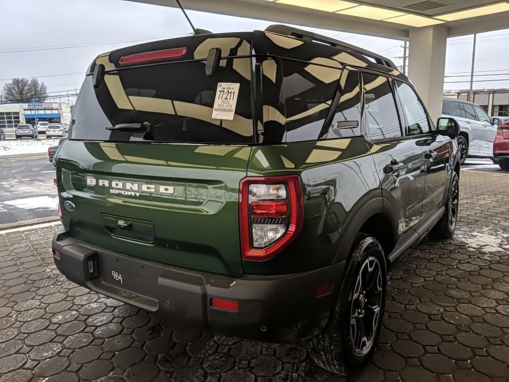 Certified 2025 Ford Bronco Sport Outer Banks w/ Outer Banks Tech Package+ image 3