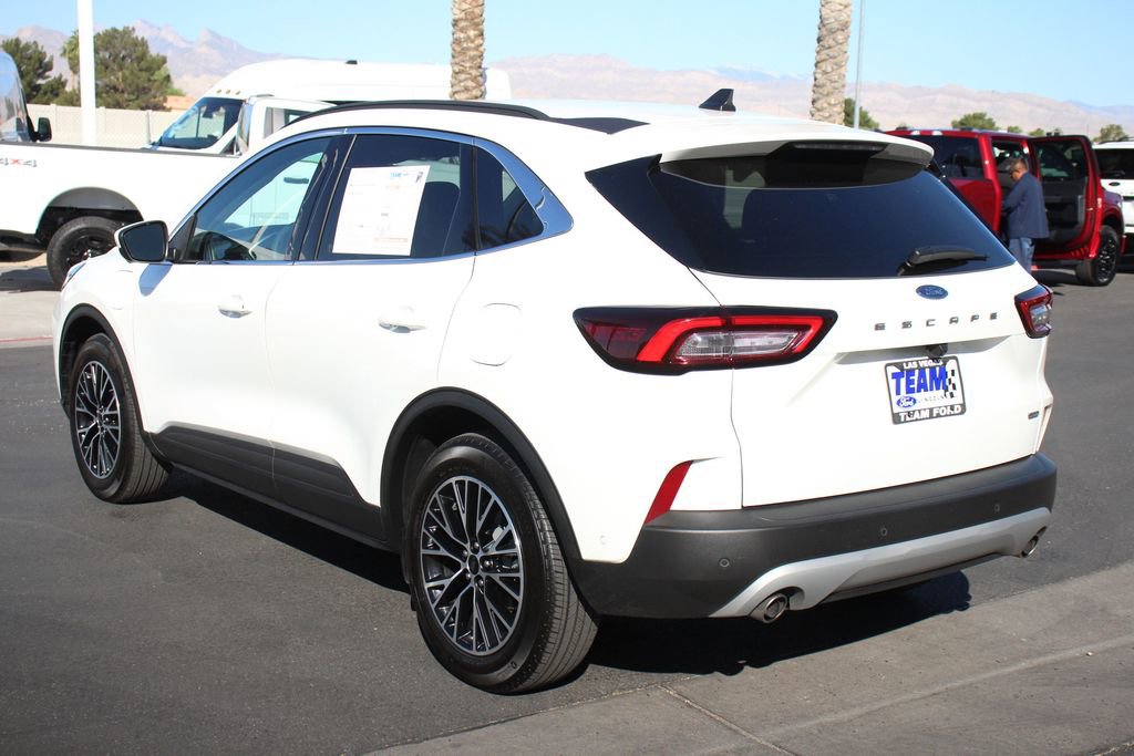 Certified 2023 Ford Escape SE w/ PHEV Premium Package FWD image 5