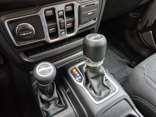 Used 2018 Jeep Wrangler Unlimited Sport S image 23