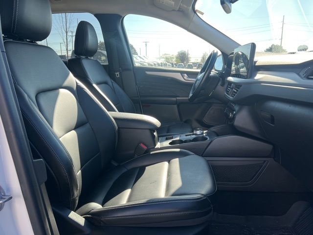 Certified 2023 Ford Escape Platinum AWD/4WD image 11