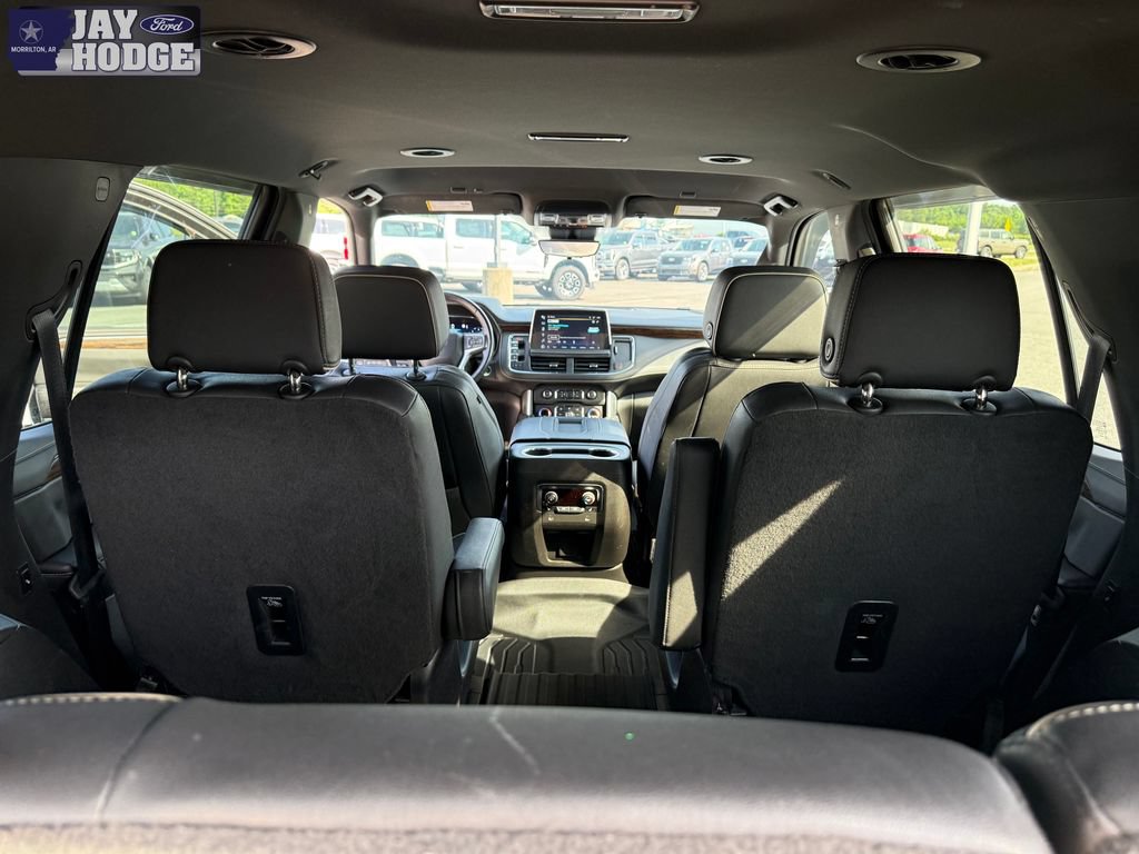 Used 2023 Chevrolet Tahoe Premier AWD/4WD image 34