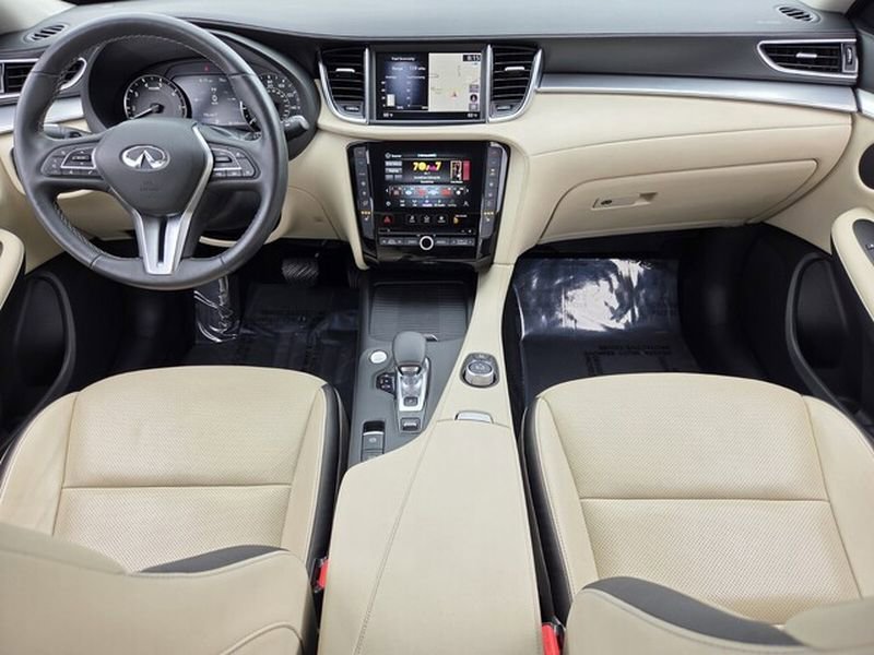 Used 2020 INFINITI QX50 Essential w/ Convenience Package FWD image 14