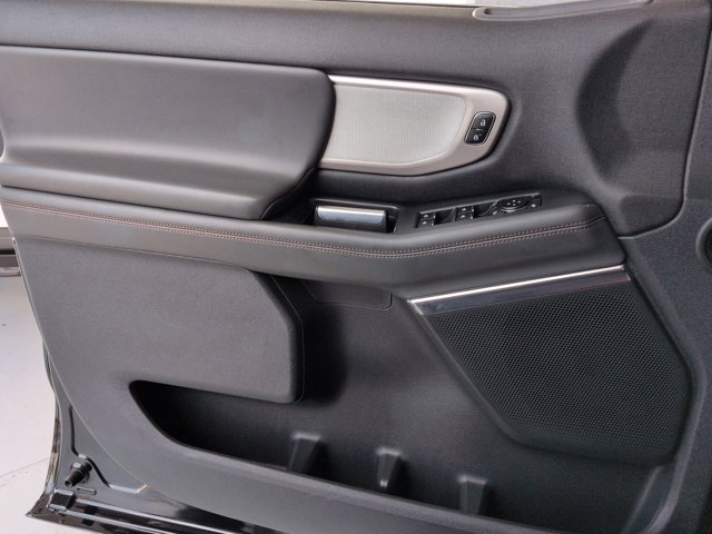 Certified 2025 Ford Expedition Active AWD/4WD image 13