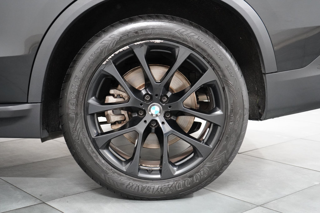 Used 2024 BMW X5 xDrive40i AWD/4WD image 35