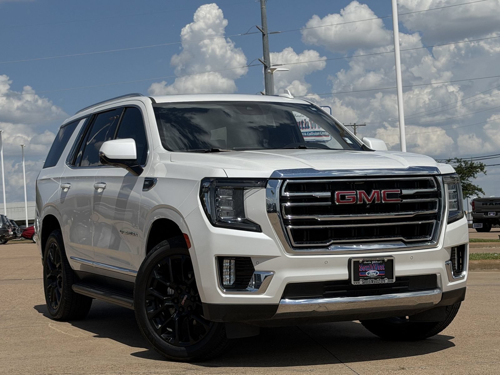 Used 2023 GMC Yukon SLT w/ SLT Premium Package AWD/4WD video 2