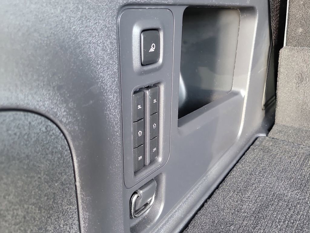 Certified 2025 Ford Expedition Platinum image 9