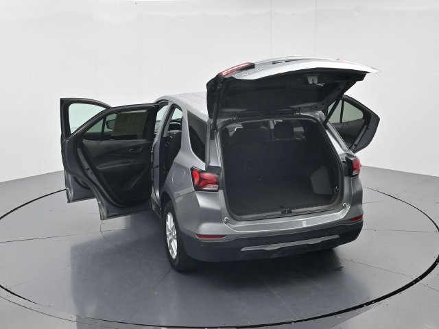 Used 2024 Chevrolet Equinox LT FWD image 46