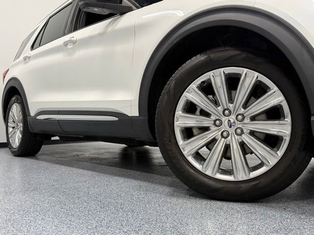 Certified 2020 Ford Explorer Limited w/ Class III Trailer Tow Package RWD image 3