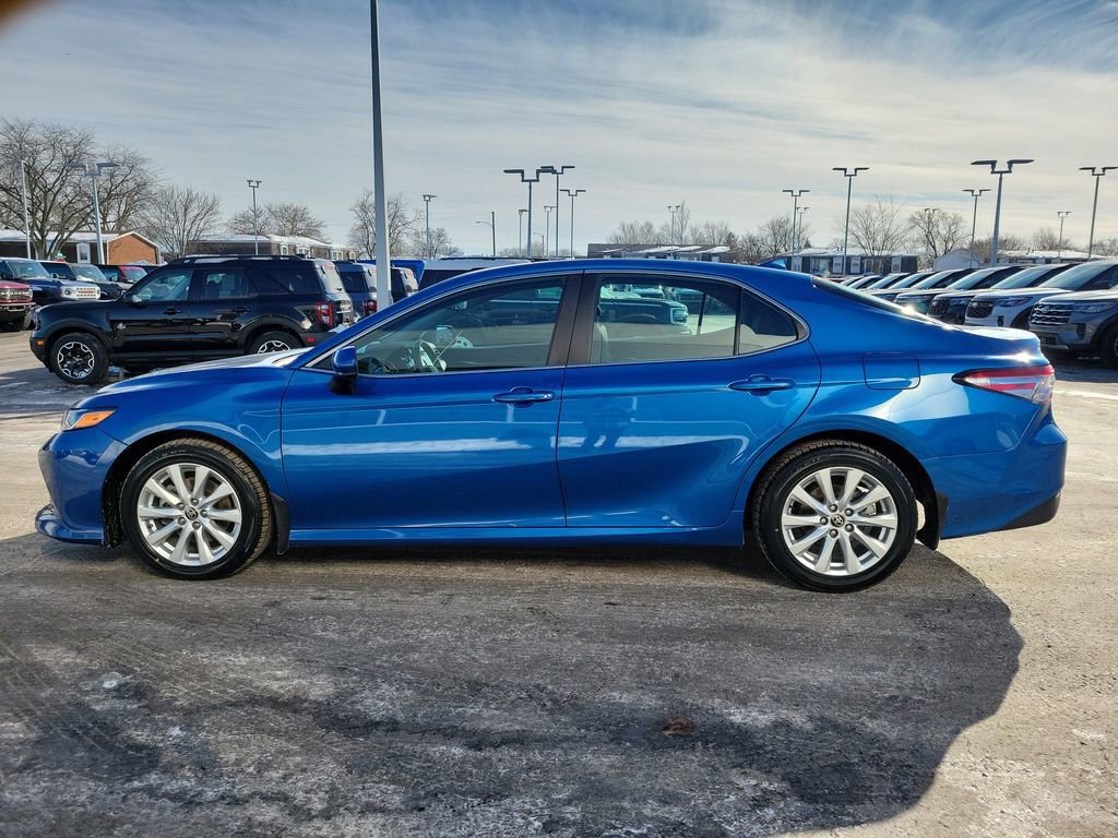 Used 2020 Toyota Camry LE video 2