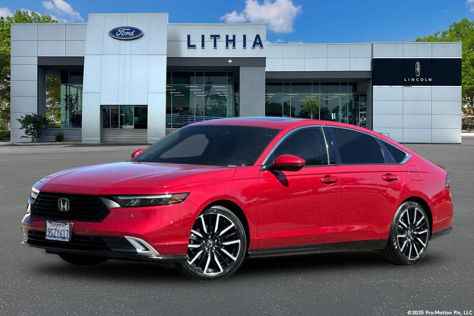 Used 2023 Honda Accord Touring image 1