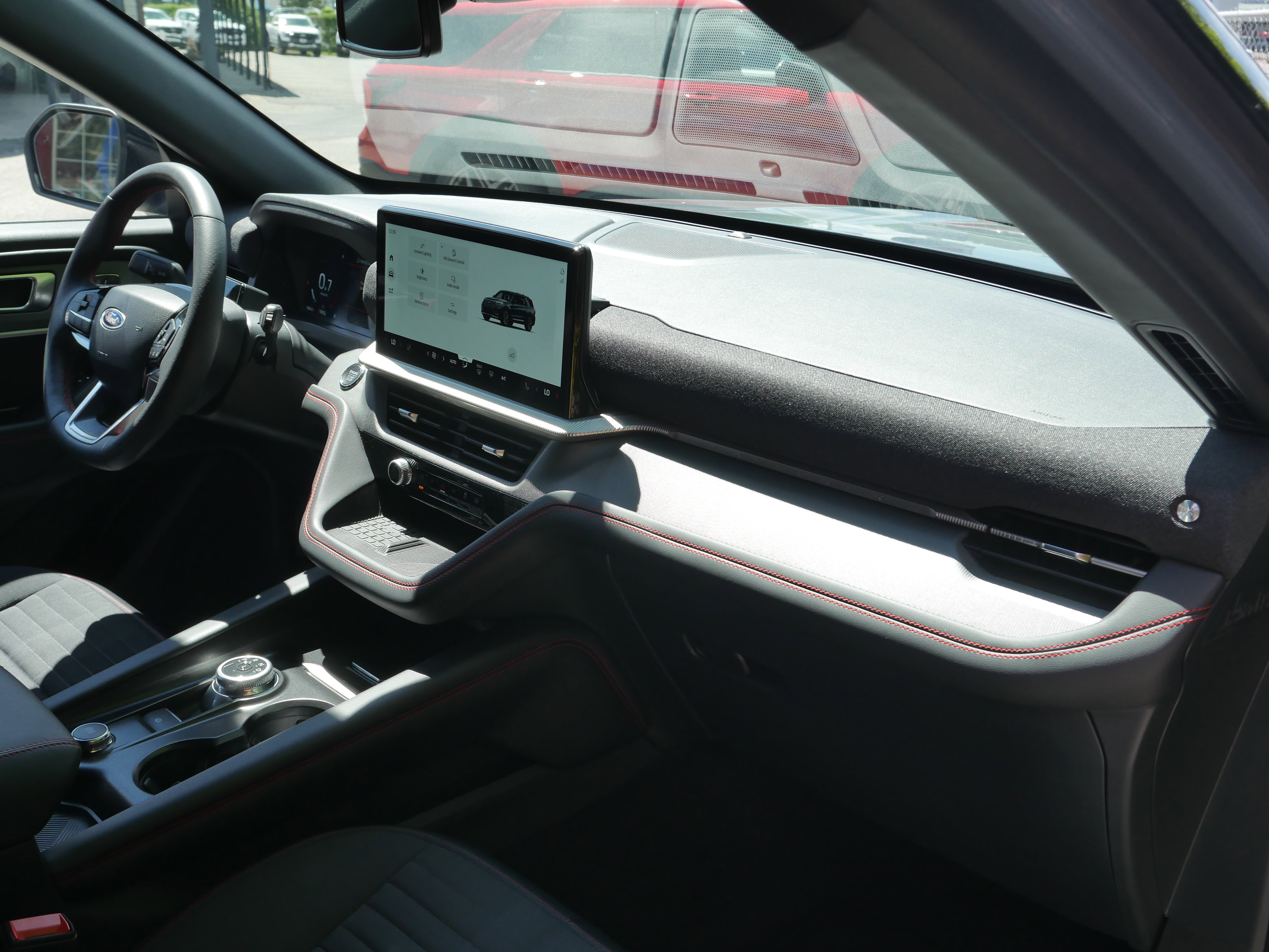 Certified 2025 Ford Explorer ST-Line w/ Premium Package AWD/4WD image 29