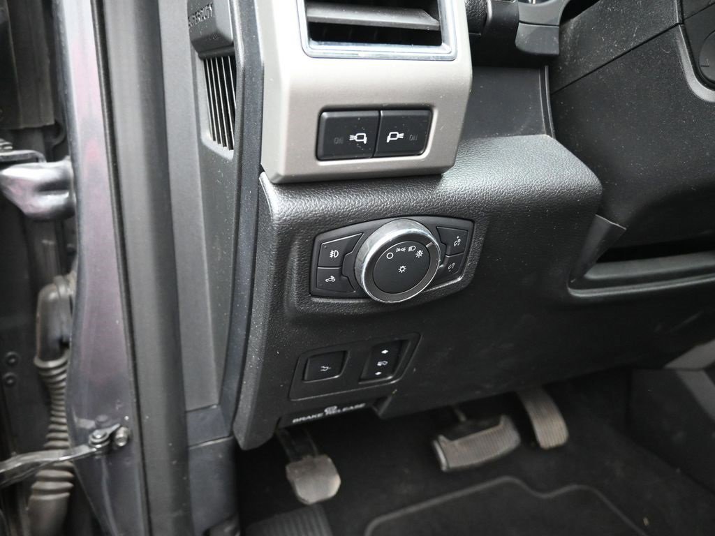 Certified 2021 Ford F250 Lariat w/ Tremor Off-Road Package image 19
