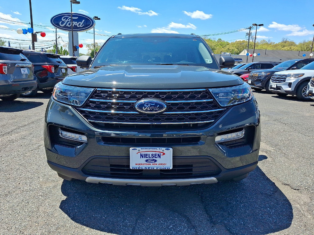 Certified 2023 Ford Explorer XLT w/ Equipment Group 202A AWD/4WD image 35