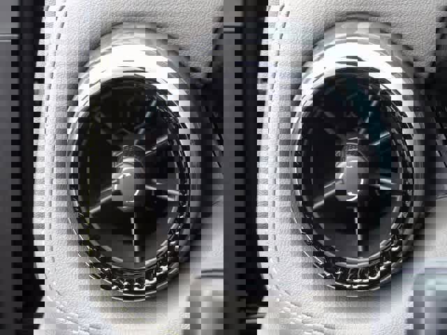 Used 2026 Chevrolet Colorado ZR2 w/ Technology Package image 18