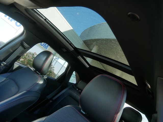 Certified 2023 Ford Escape ST-Line w/ Tech Pack #1 AWD/4WD image 11