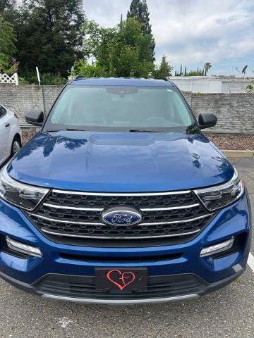 Certified 2023 Ford Explorer XLT w/ Equipment Group 202A RWD image 3