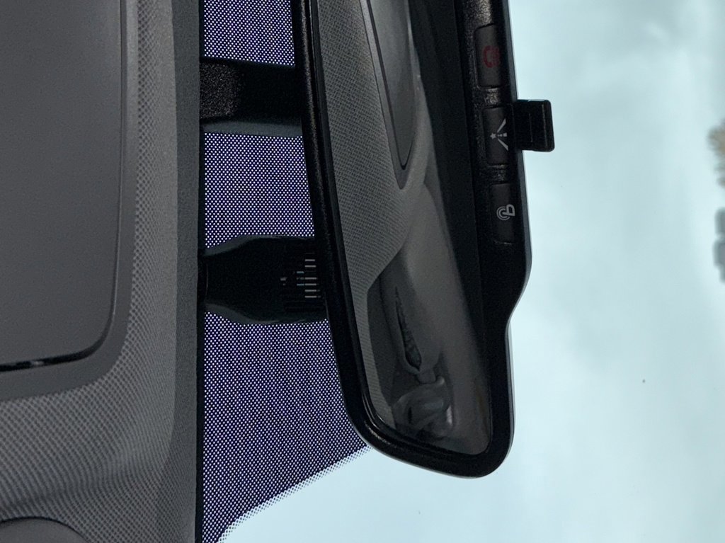 Used 2017 Hyundai Elantra Limited image 32