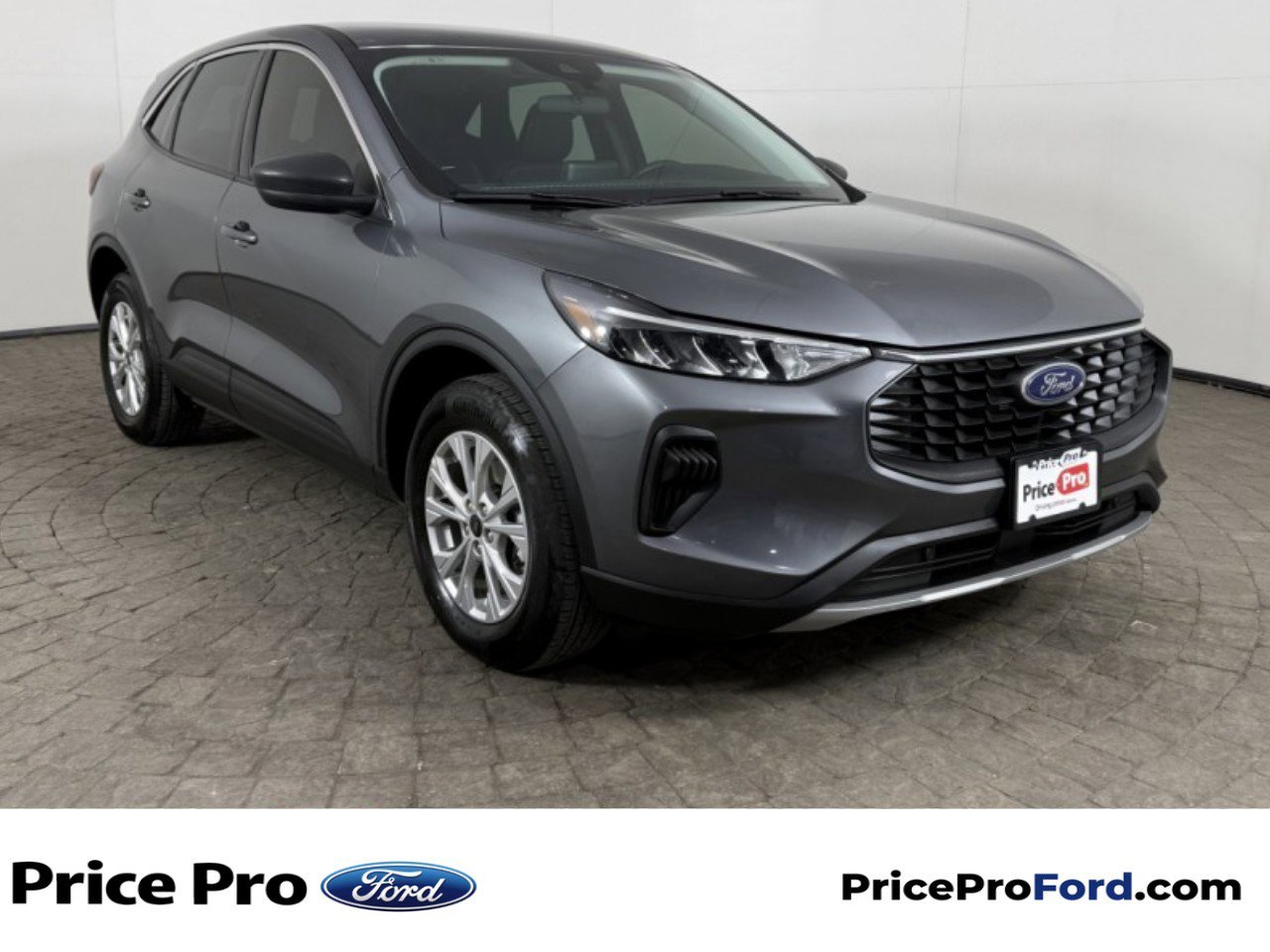 Certified 2023 Ford Escape Active AWD/4WD image 1