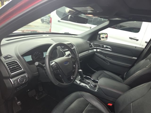Certified 2018 Ford Explorer Sport w/ Equipment Group 401A AWD/4WD image 3