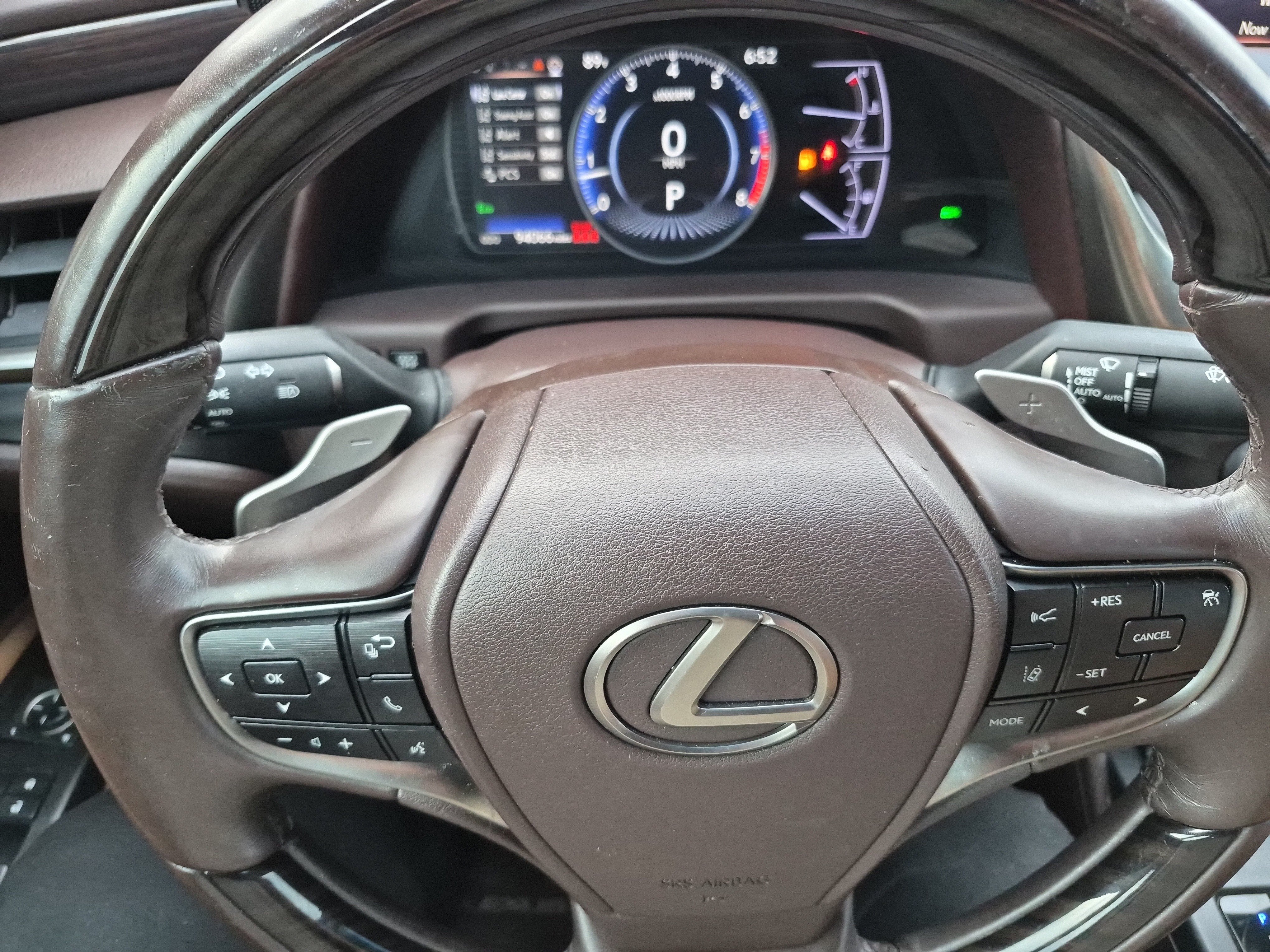 Used 2019 Lexus ES 350 w/ Premium Package FWD image 25
