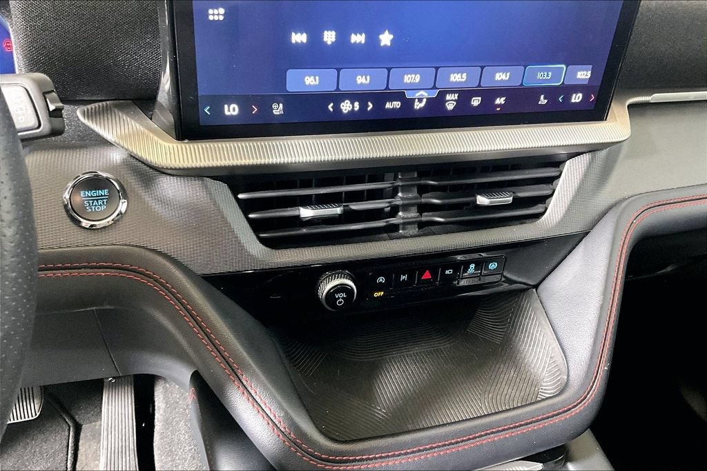Certified 2025 Ford Explorer ST-Line AWD/4WD image 25