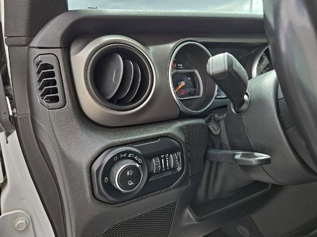 Used 2020 Jeep Gladiator Sport w/ Quick Order Package 24S AWD/4WD image 26