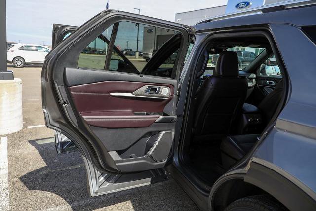 Certified 2025 Ford Explorer Platinum image 27