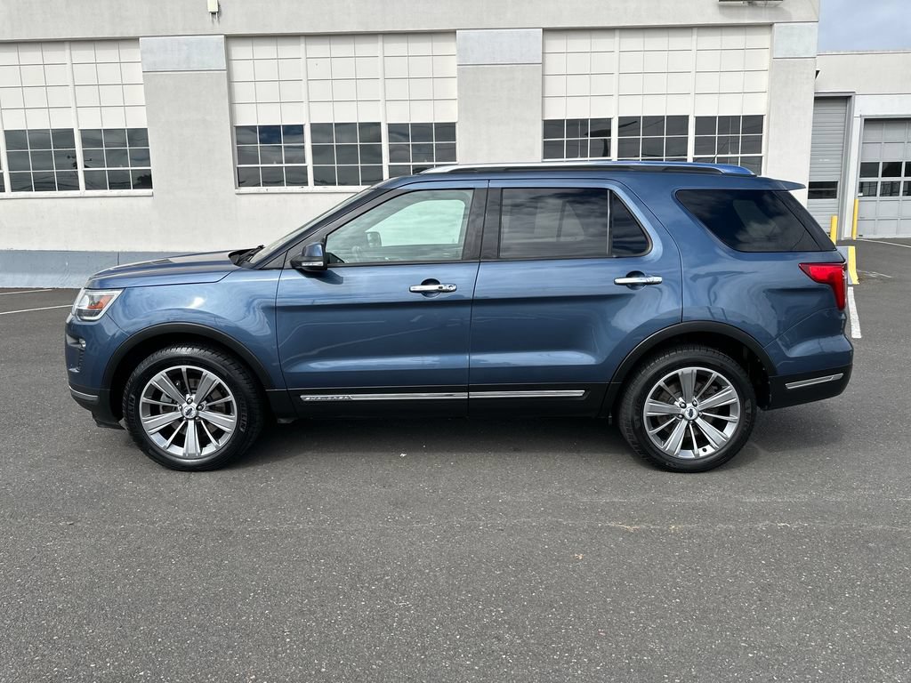 Certified 2019 Ford Explorer Limited AWD/4WD image 3