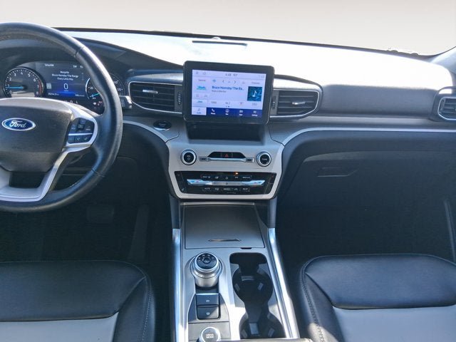 Certified 2023 Ford Explorer XLT w/ Equipment Group 202A AWD/4WD image 10