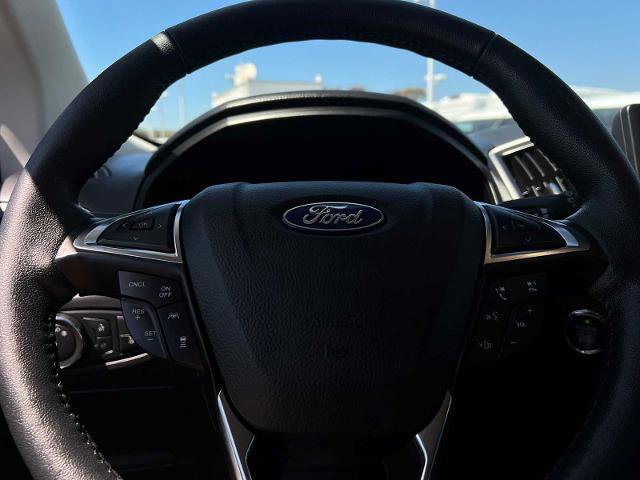 Certified 2022 Ford Edge SEL w/ Convenience Package image 18