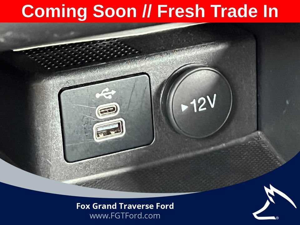 Certified 2025 Ford Escape ST-Line Select AWD/4WD image 25