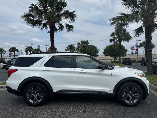 Certified 2021 Ford Explorer XLT w/ Equipment Group 202A RWD image 5