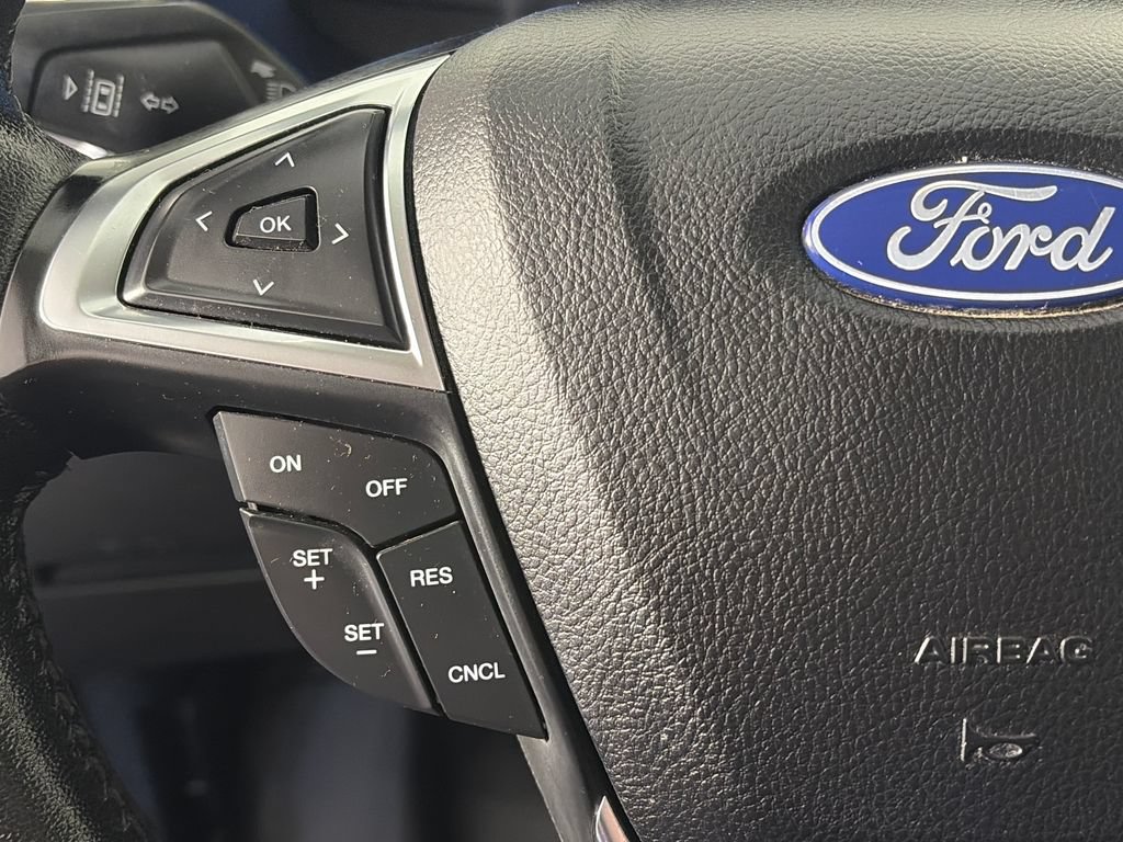 Certified 2020 Ford Edge Titanium AWD/4WD image 17