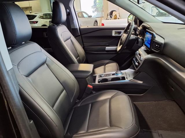 Certified 2023 Ford Explorer XLT w/ Equipment Group 202A image 30