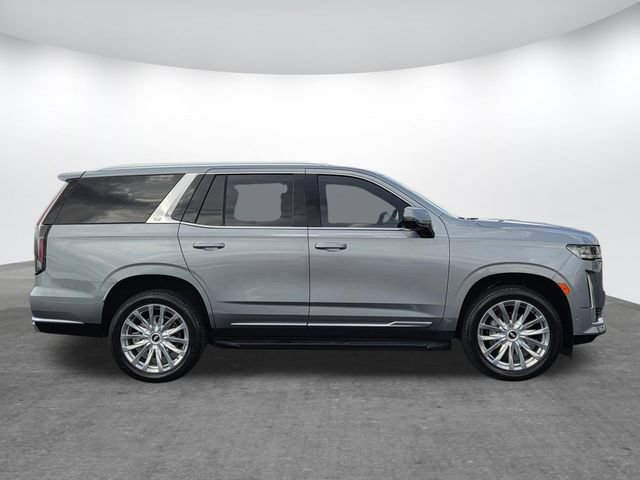 Used 2023 Cadillac Escalade Premium Luxury AWD/4WD image 3