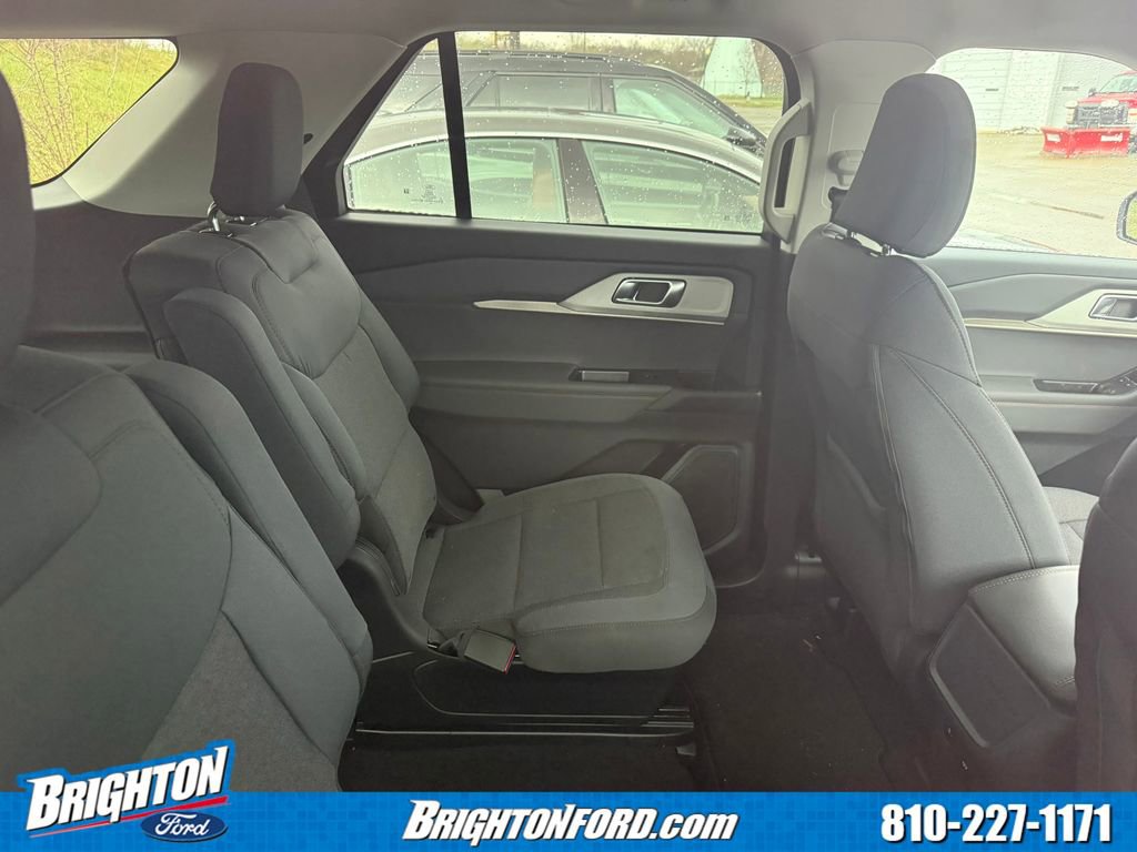 Certified 2025 Ford Explorer Active AWD/4WD image 9