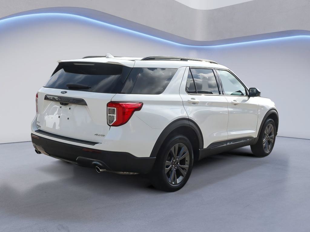 Certified 2024 Ford Explorer XLT w/ Equipment Group 202A AWD/4WD image 8