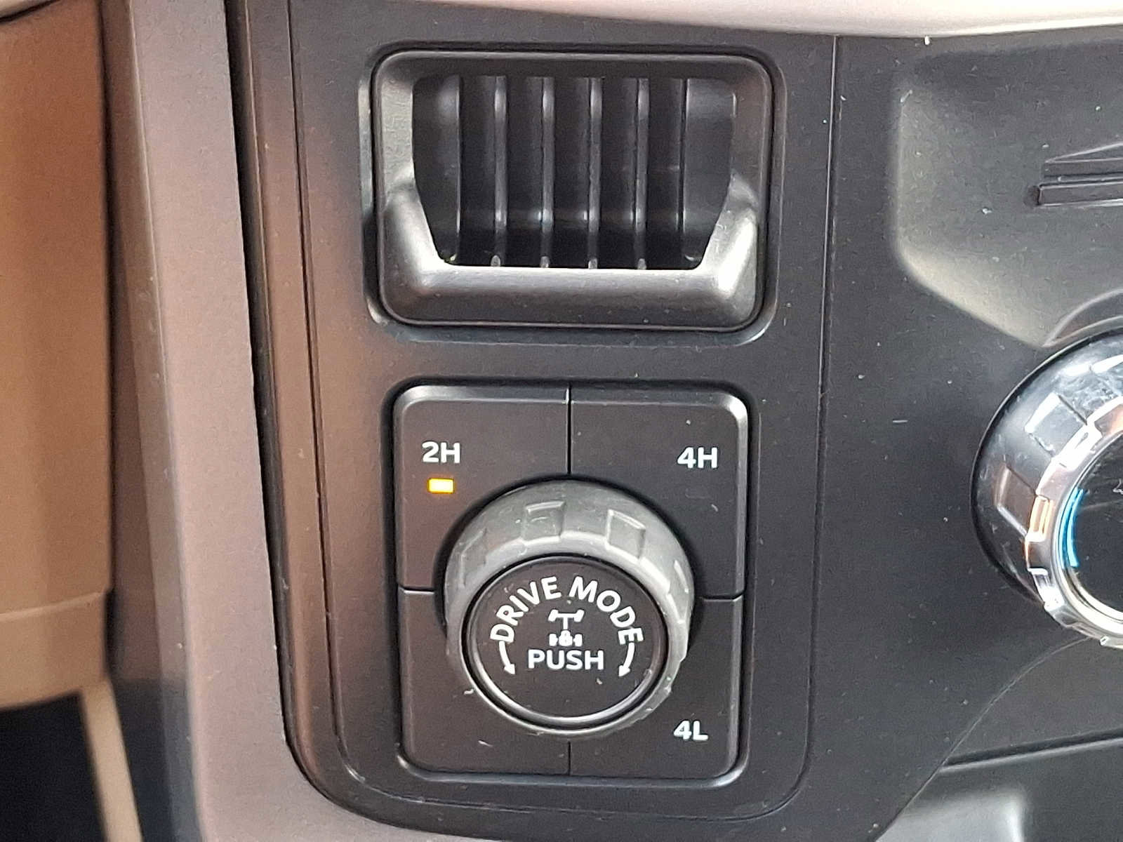 Certified 2022 Ford F150 XLT w/ Equipment Group 302A High AWD/4WD image 25