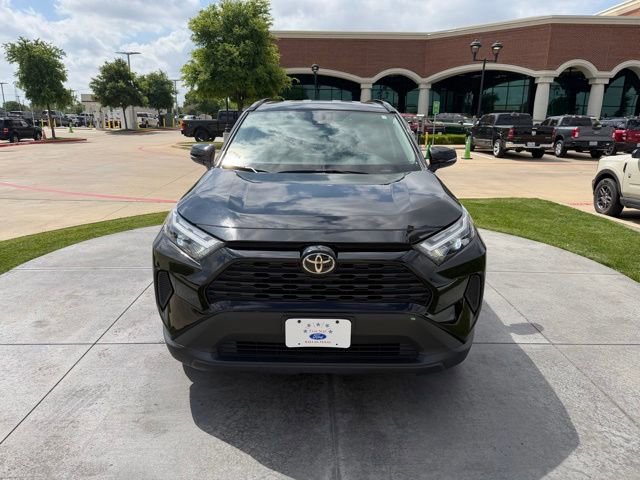 Used 2024 Toyota RAV4 XLE FWD image 5